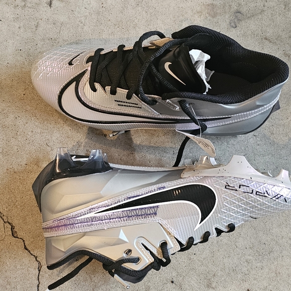 Football shoes , Nike - Picture 1 of 13